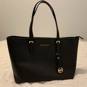 Michael Kors Jet Set Tote
